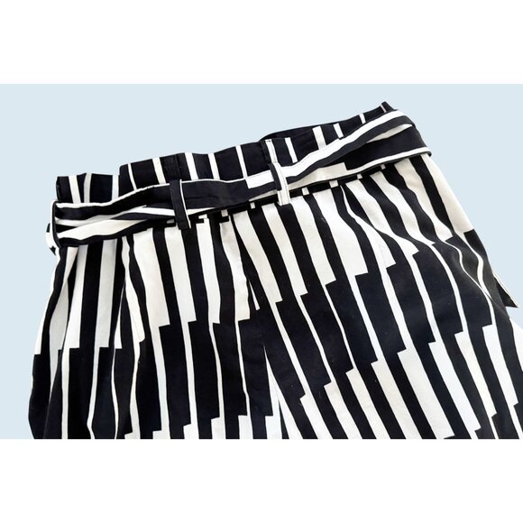 MARIMEKKO Hi Rise Wide Leg Black & White Print Cropped Pants Sz M - Picture 5 of 7